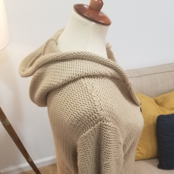 Cardigan Hooded sweater - Picture 8 of 9